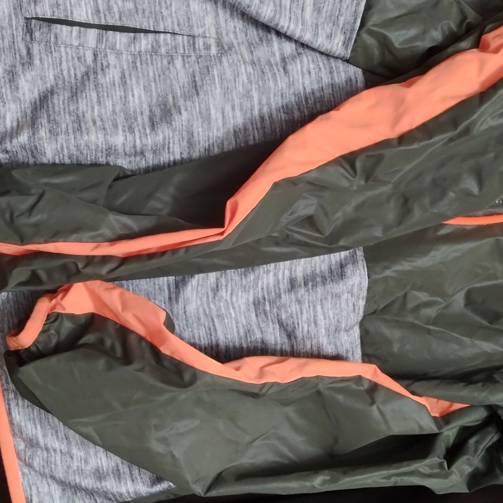 Pink Jacket - Picture 4 of 7